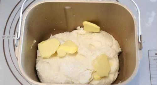 小熊面包机做面包的方法怎么清洗，最详细的步骤教程